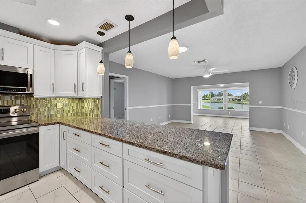 1502 Cloister Drive Sun City Center FL 33573