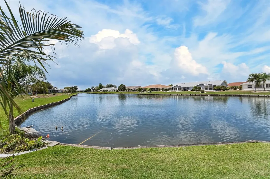 1502 Cloister Drive Sun City Center FL 33573