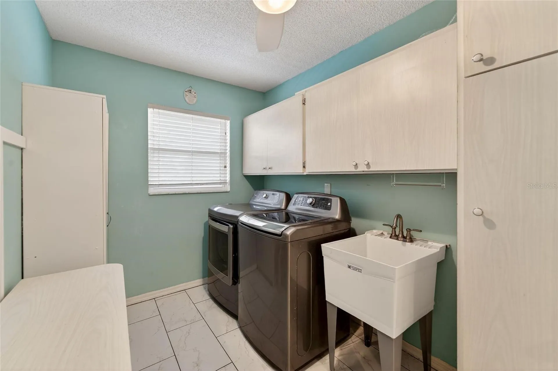 1502 Cloister Drive Sun City Center FL 33573