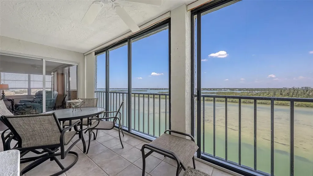 9393 Midnight Pass Road Sarasota FL 34242