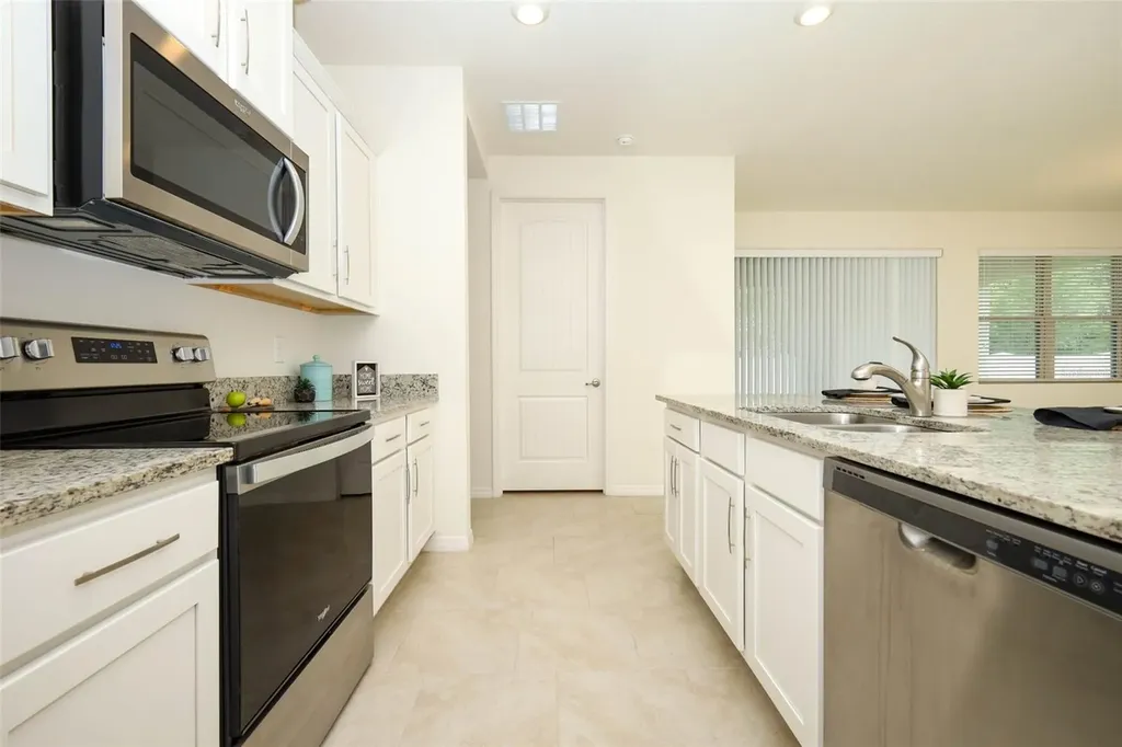 3074 New Ashford Way Sanford FL 32771