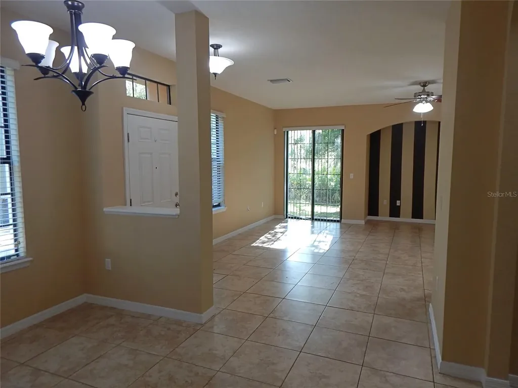 5716 Kingletsound Place Lithia FL 33547