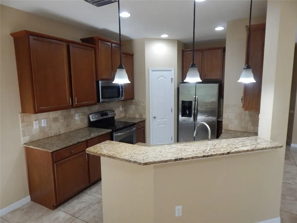 5716 Kingletsound Place Lithia FL 33547