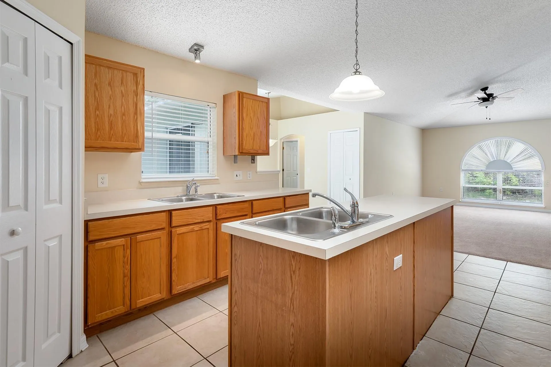 647 Elwood Street Deltona FL 32725