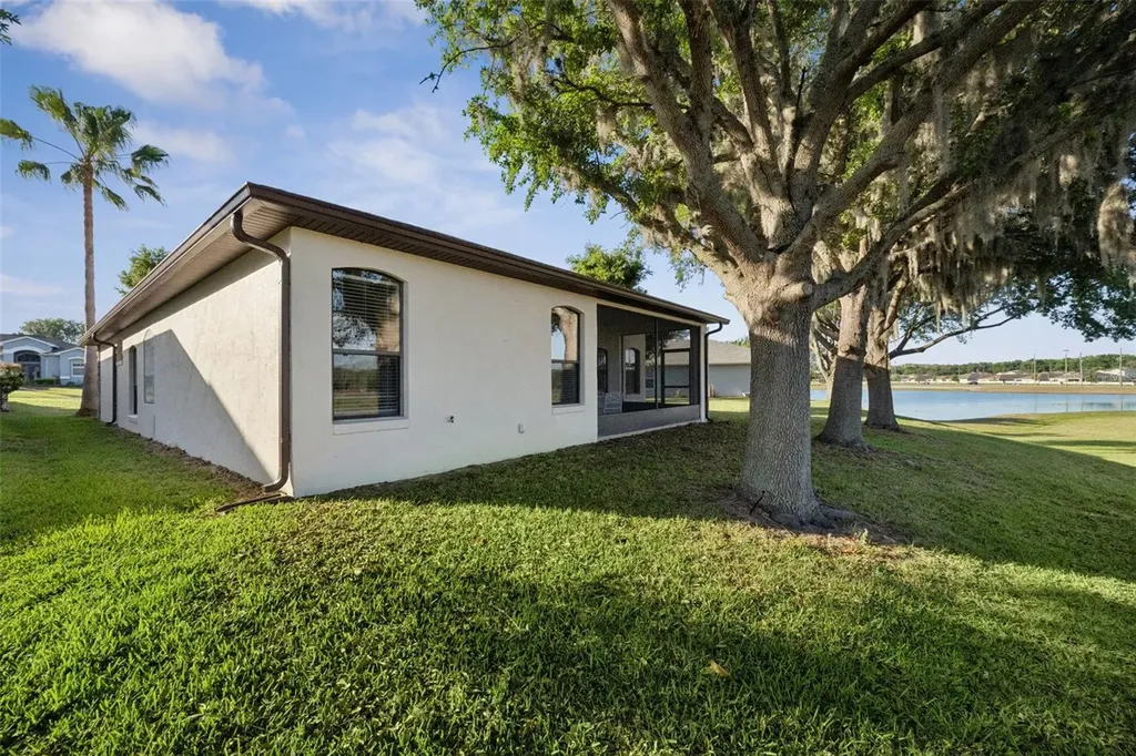 3292 Seven Seas Drive Tavares FL 32778