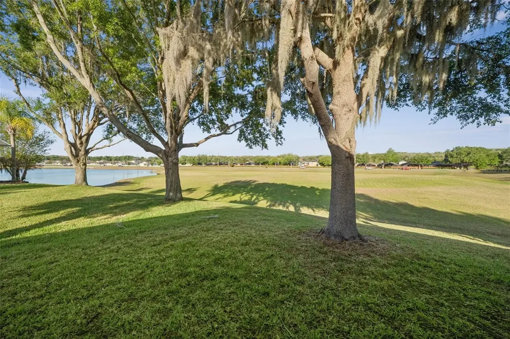 3292 Seven Seas Drive Tavares FL 32778
