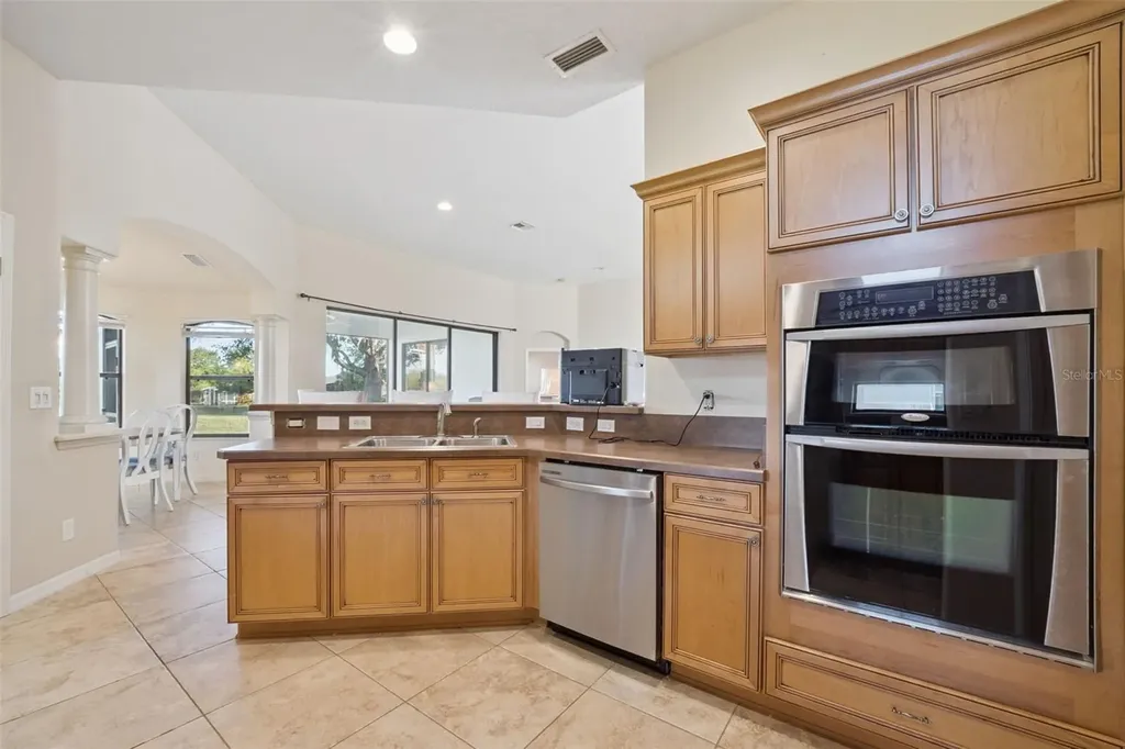 3292 Seven Seas Drive Tavares FL 32778