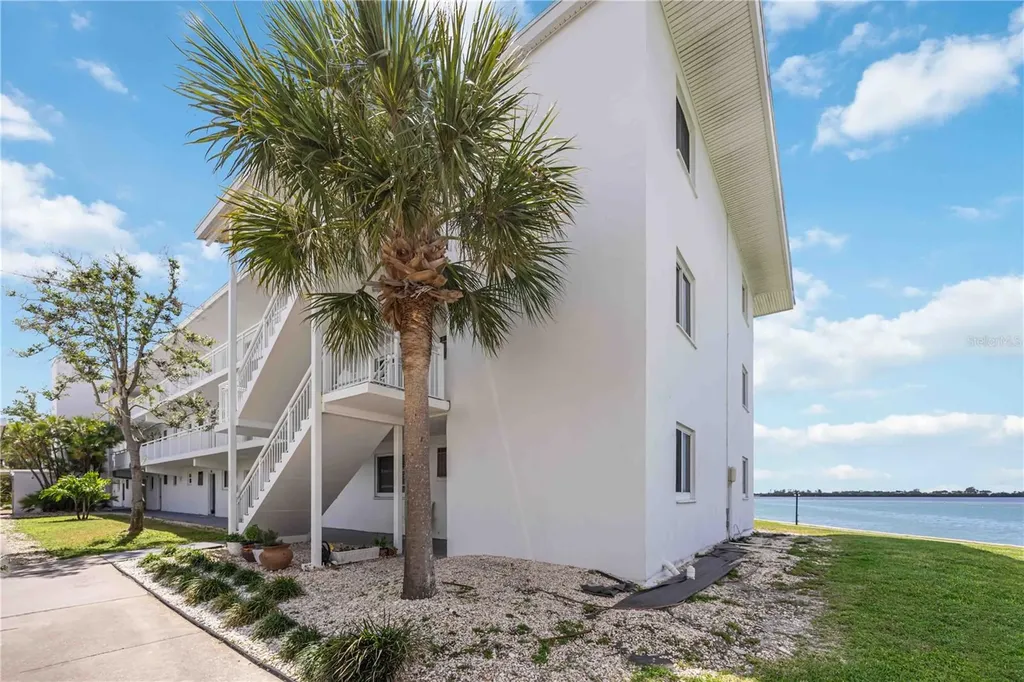 769 John Ringling Boulevard Sarasota FL 34236