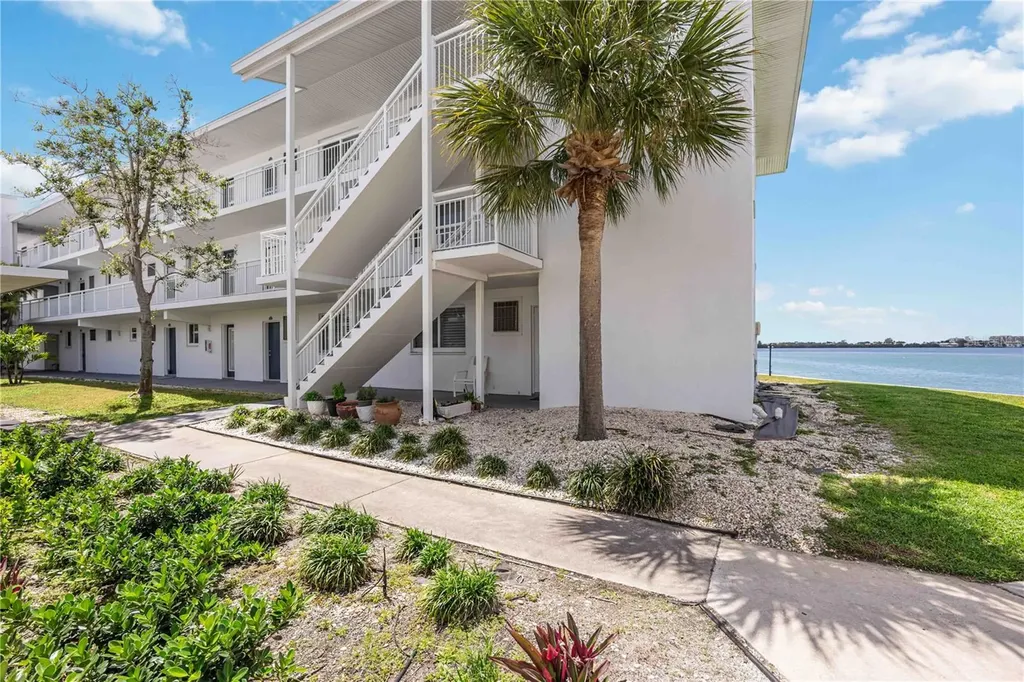 769 John Ringling Boulevard Sarasota FL 34236