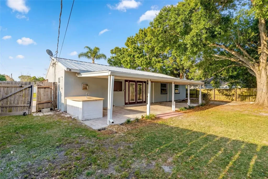 2255 15th Avenue SW Vero Beach FL 32962