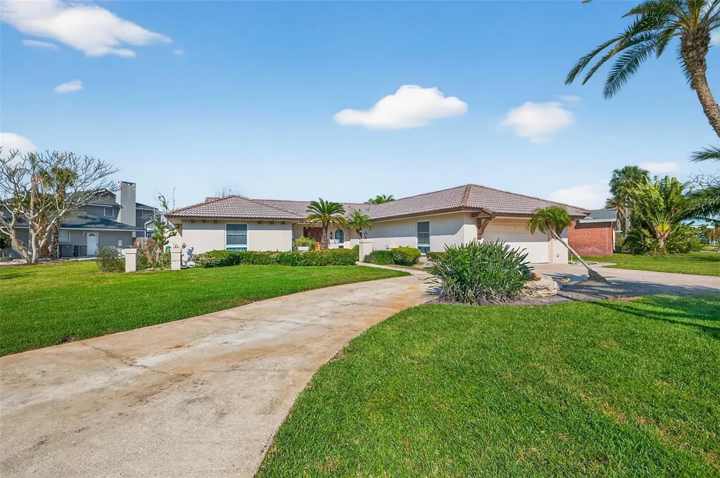 3103 Wedgewood Drive Belleair Beach FL 33786