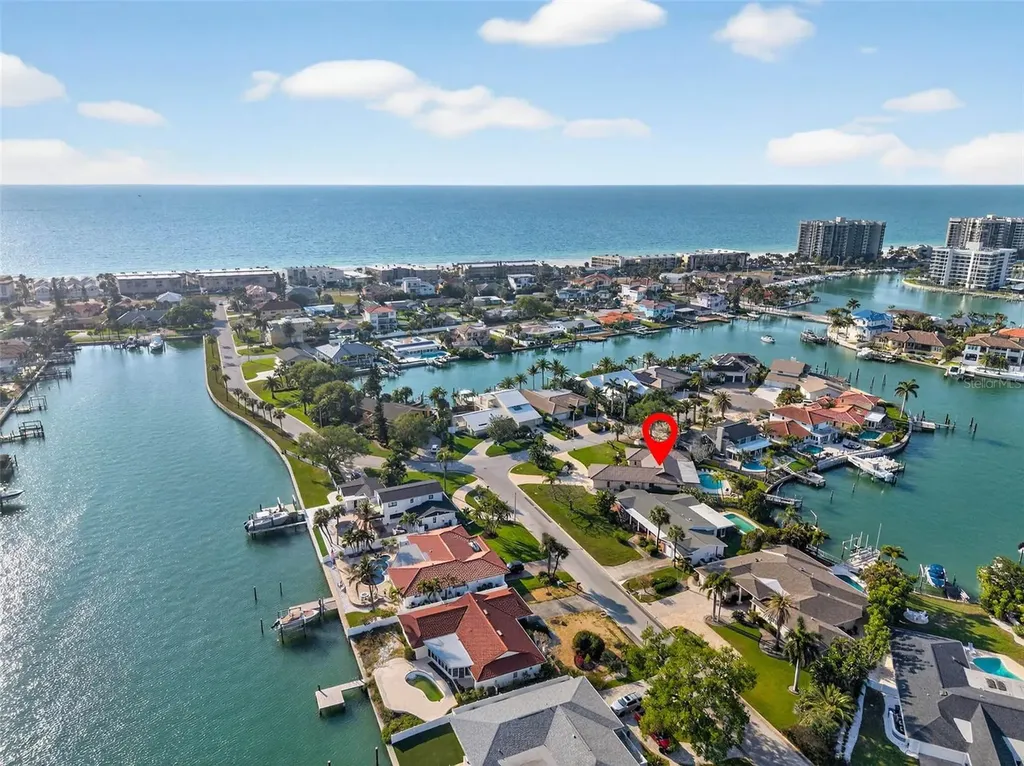 3103 Wedgewood Drive Belleair Beach FL 33786
