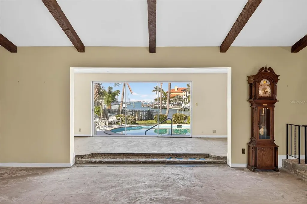 3103 Wedgewood Drive Belleair Beach FL 33786