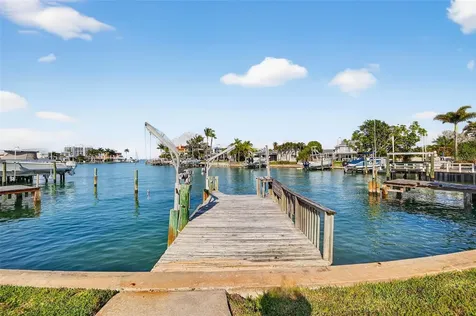3103 Wedgewood Drive Belleair Beach FL 33786