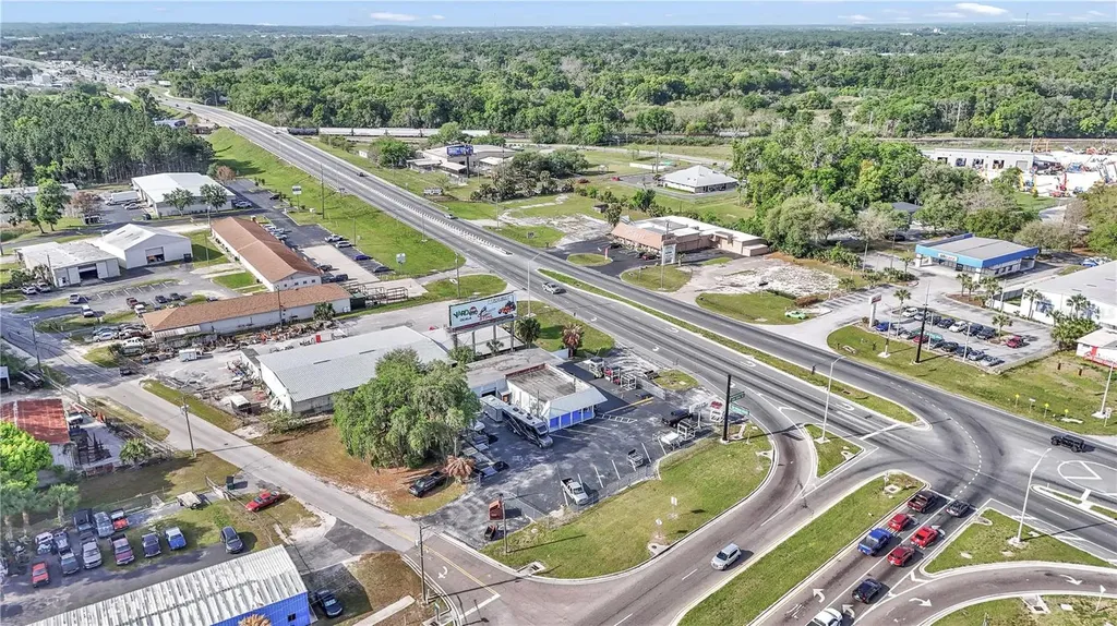 1811 N Pine Avenue Ocala FL 34475