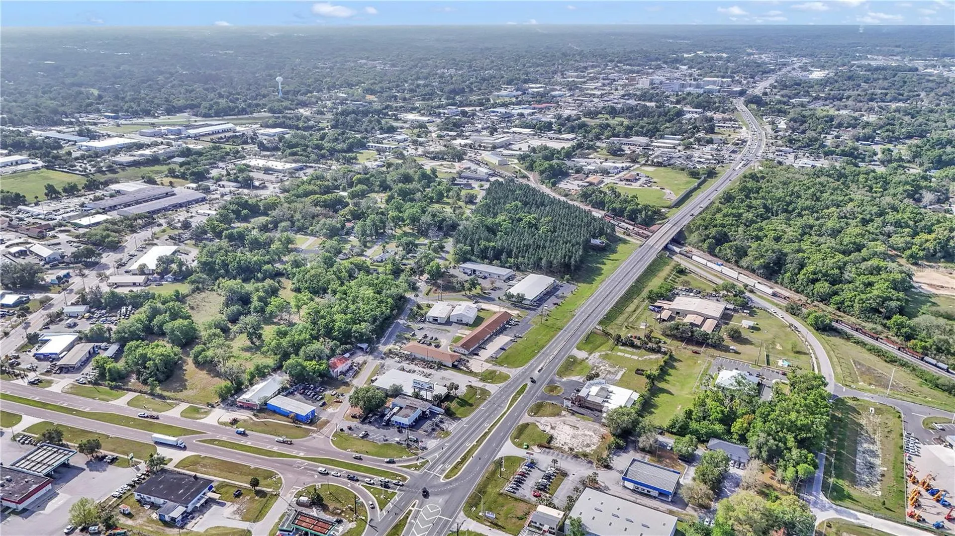 1811 N Pine Avenue Ocala FL 34475
