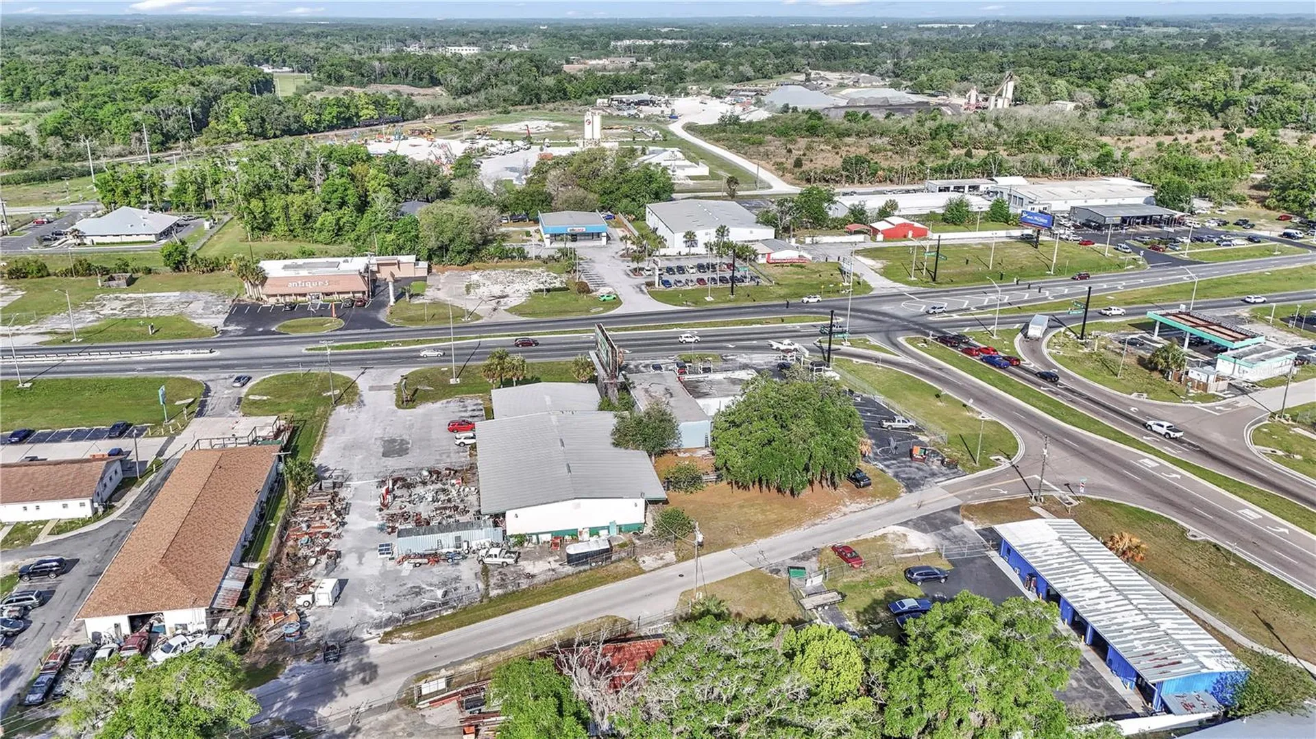 1811 N Pine Avenue Ocala FL 34475