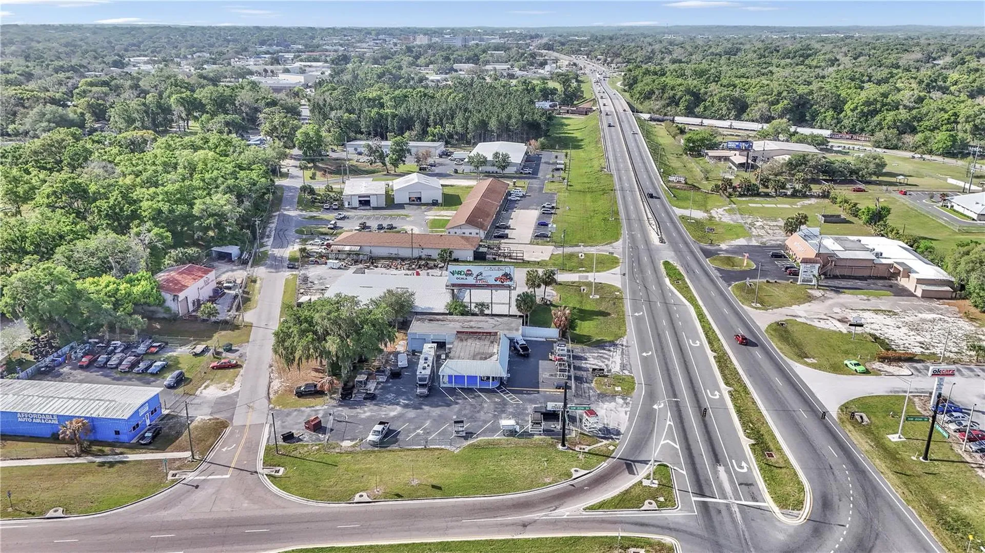 1811 N Pine Avenue Ocala FL 34475