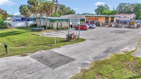 1811 N Pine Avenue Ocala FL 34475