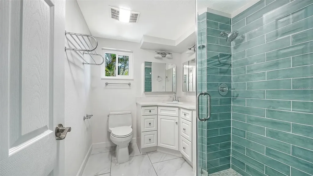 554 Spanish Drive S Longboat Key FL 34228