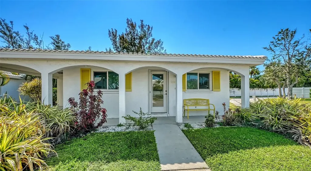 554 Spanish Drive S Longboat Key FL 34228
