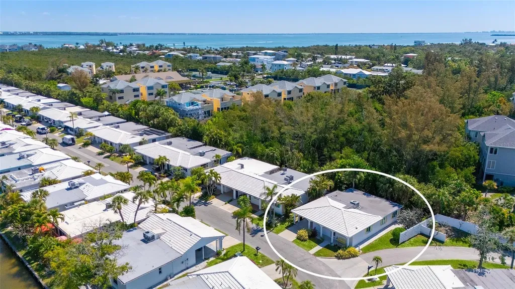 554 Spanish Drive S Longboat Key FL 34228