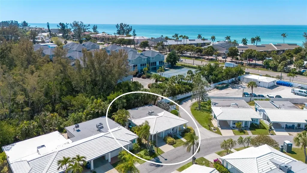 554 Spanish Drive S Longboat Key FL 34228
