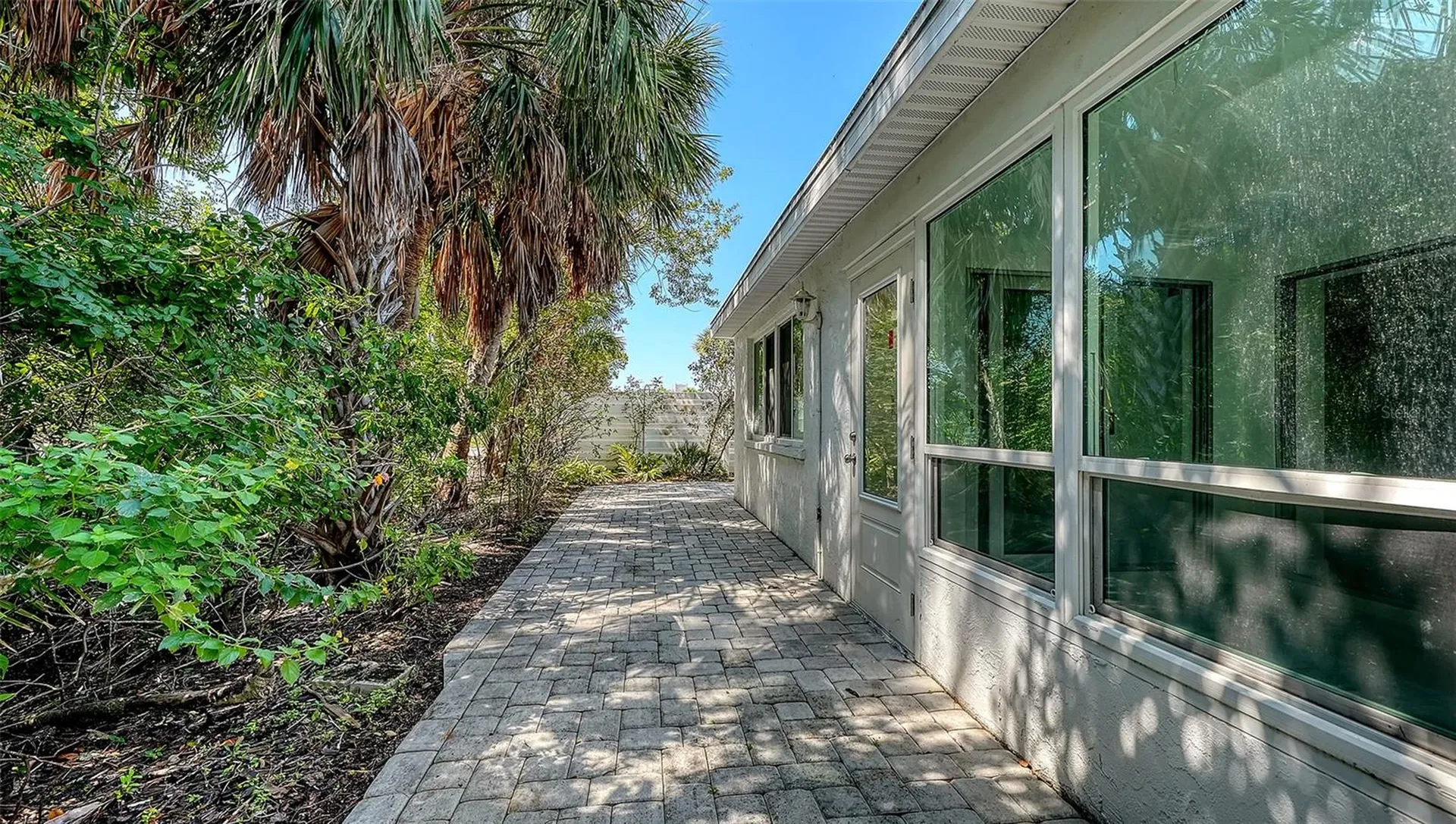 554 Spanish Drive S Longboat Key FL 34228
