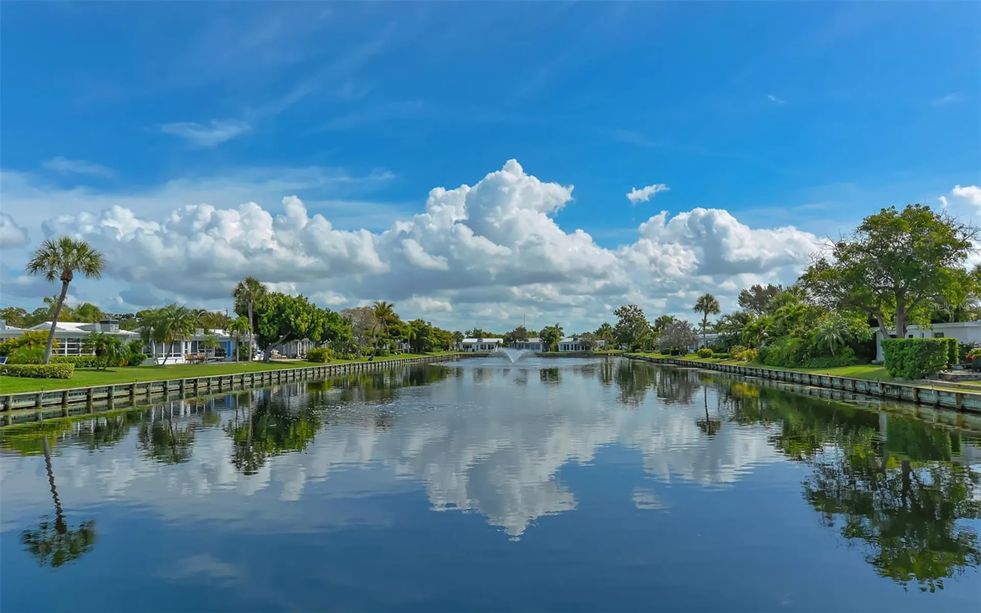 554 Spanish Drive S Longboat Key FL 34228