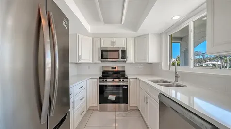 554 Spanish Drive S Longboat Key FL 34228