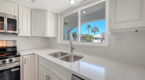554 Spanish Drive S Longboat Key FL 34228