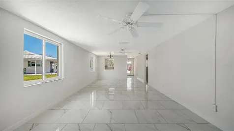 554 Spanish Drive S Longboat Key FL 34228