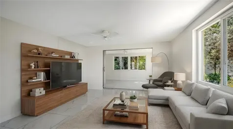 554 Spanish Drive S Longboat Key FL 34228