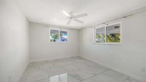 554 Spanish Drive S Longboat Key FL 34228