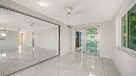 554 Spanish Drive S Longboat Key FL 34228