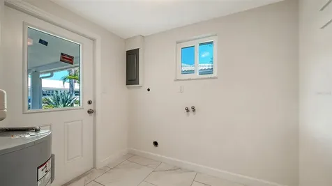 554 Spanish Drive S Longboat Key FL 34228