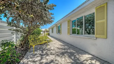 554 Spanish Drive S Longboat Key FL 34228