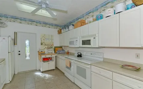 554 Spanish Drive S Longboat Key FL 34228