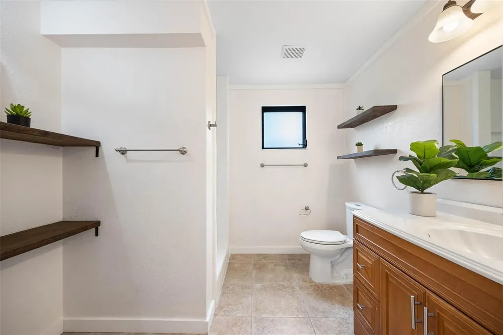 12756 Poinsettia Avenue Seminole FL 33776