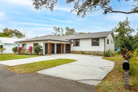 12756 Poinsettia Avenue Seminole FL 33776