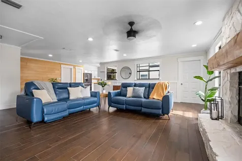 12756 Poinsettia Avenue Seminole FL 33776