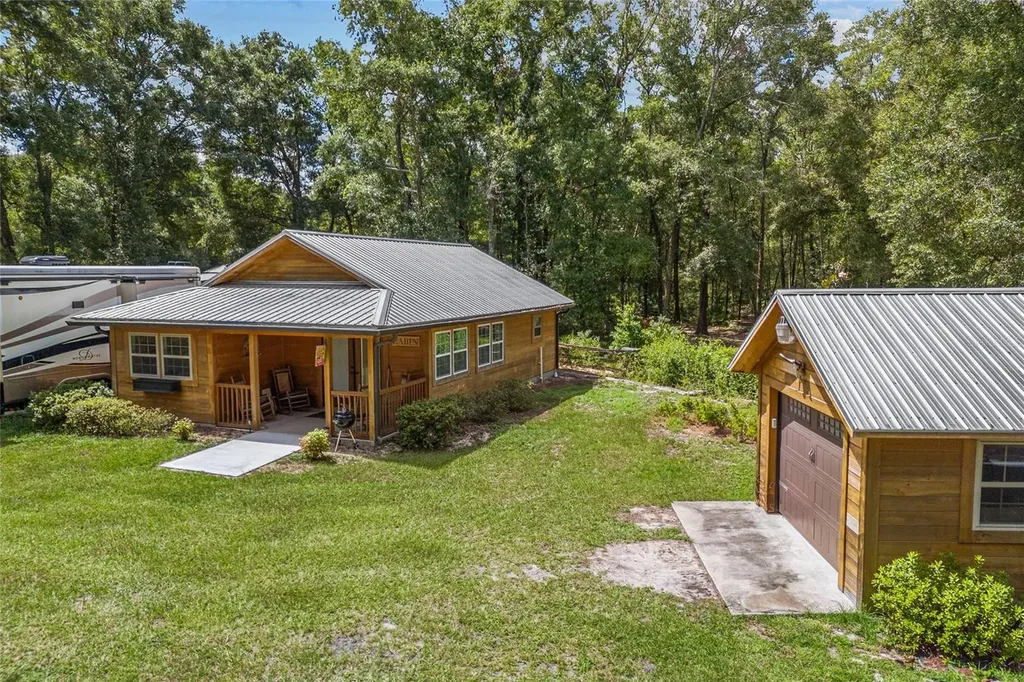 25743 NW 62nd Avenue High Springs FL 32643