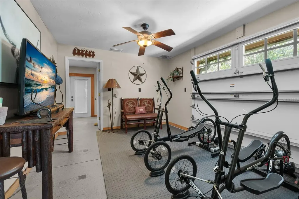 25743 NW 62nd Avenue High Springs FL 32643