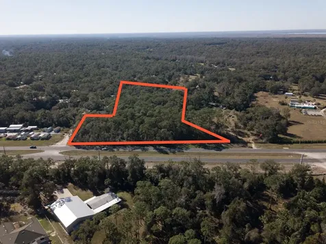 N Us Highway 17 Deland FL 32720
