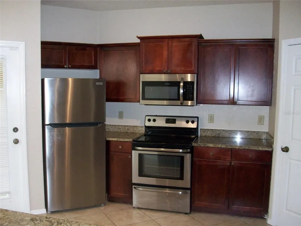 143 Villa Di Este Terrace Lake Mary FL 32746