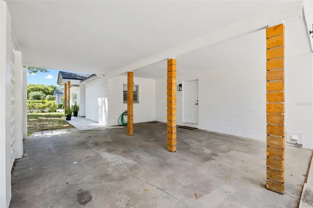 6128 E 111th Avenue Temple Terrace FL 33617