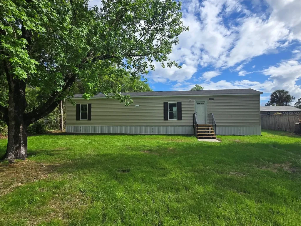 24048 Ermine Road Astor FL 32102