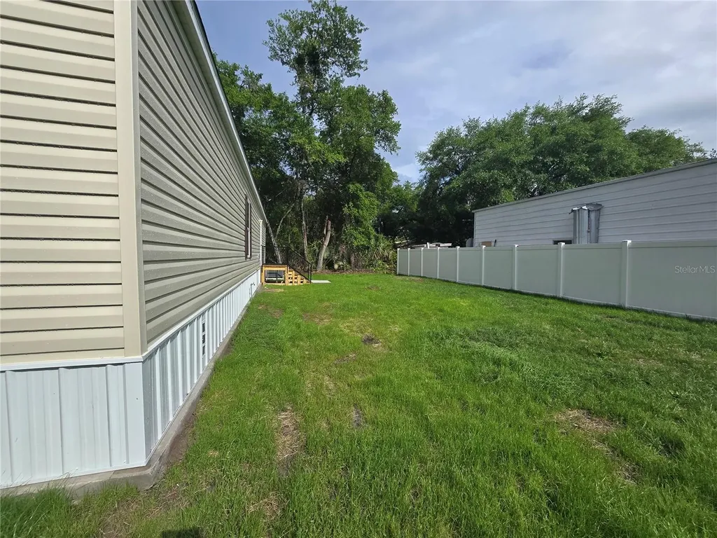 24048 Ermine Road Astor FL 32102