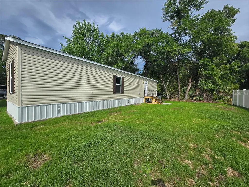 24048 Ermine Road Astor FL 32102
