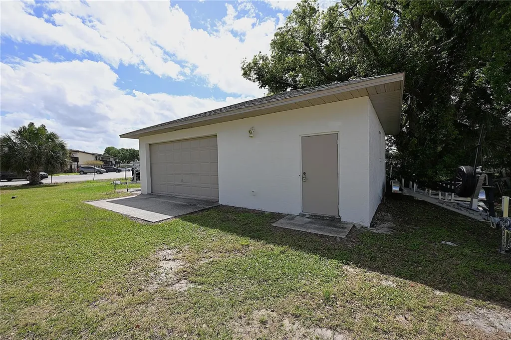 2249 9th St SE Winter Haven FL 33880